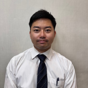 店長　内匠 健介