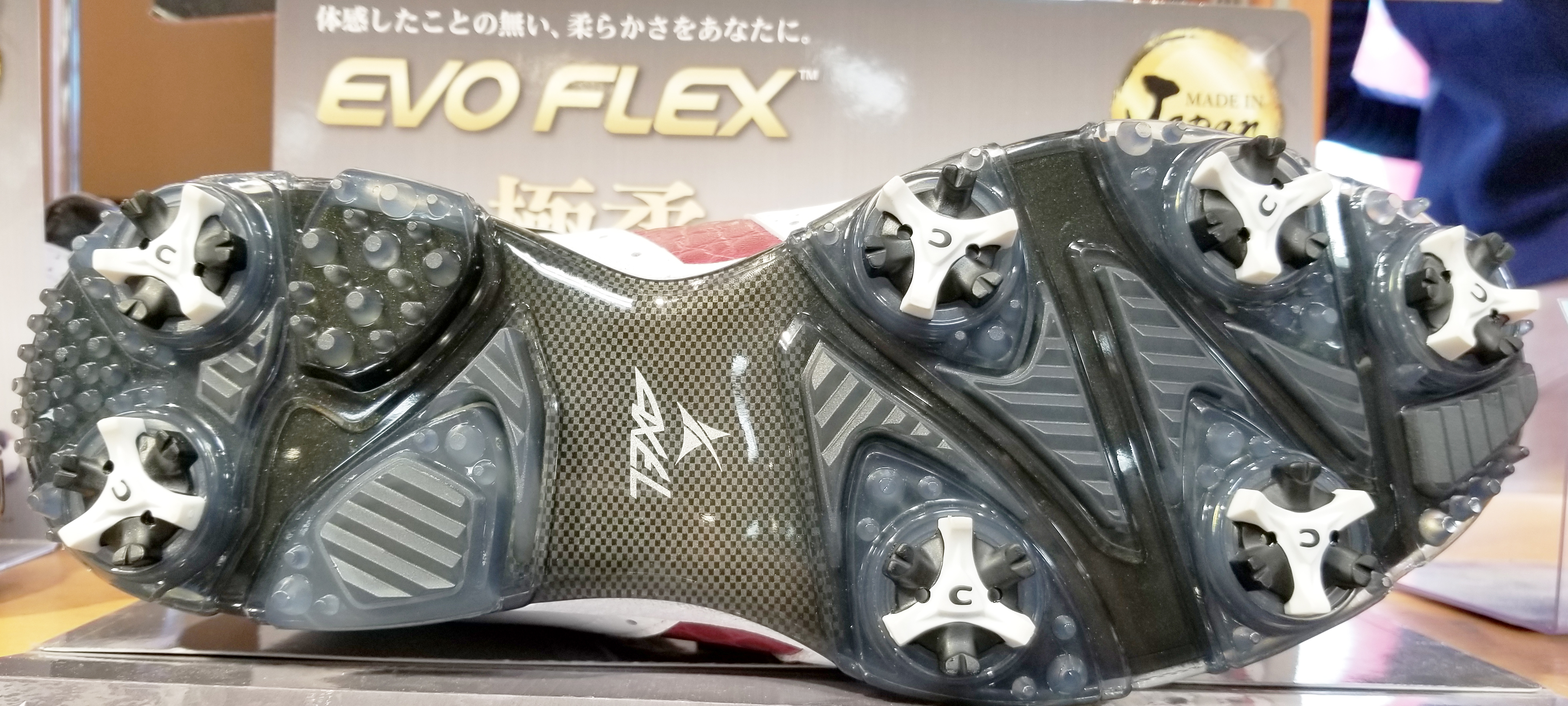 AXEL EVOFLEX(アクセルエヴォフレックス)』大好評発売中!! – つるやゴルフ AXEL EVOFLEX(アクセルエヴォフレックス)』大好評発売中!! – つるやゴルフ